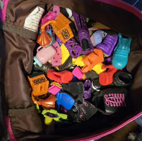 Misc doll collection - Picture 6 of 6